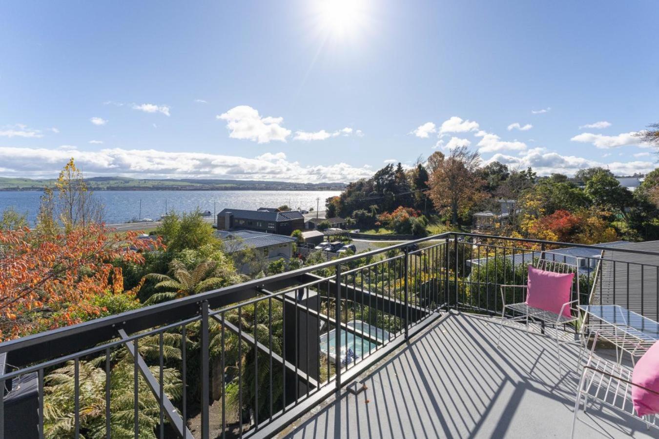 Bayview Lake Lago Taupo Exterior foto