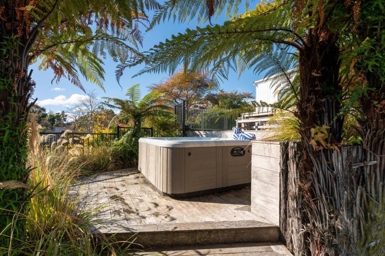 Bayview Lake Lago Taupo Exterior foto