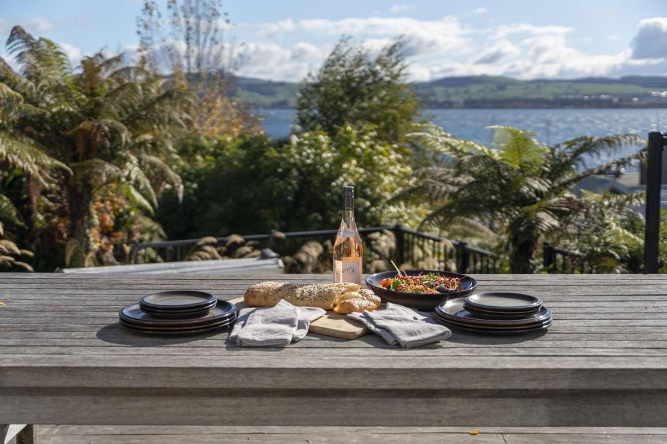 Bayview Lake Lago Taupo Exterior foto