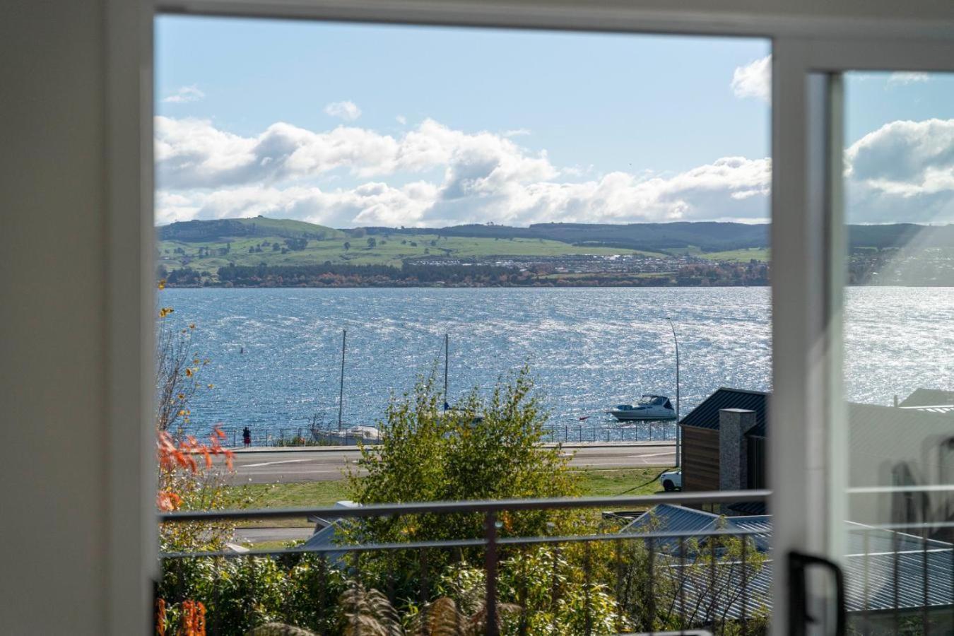 Bayview Lake Lago Taupo Exterior foto